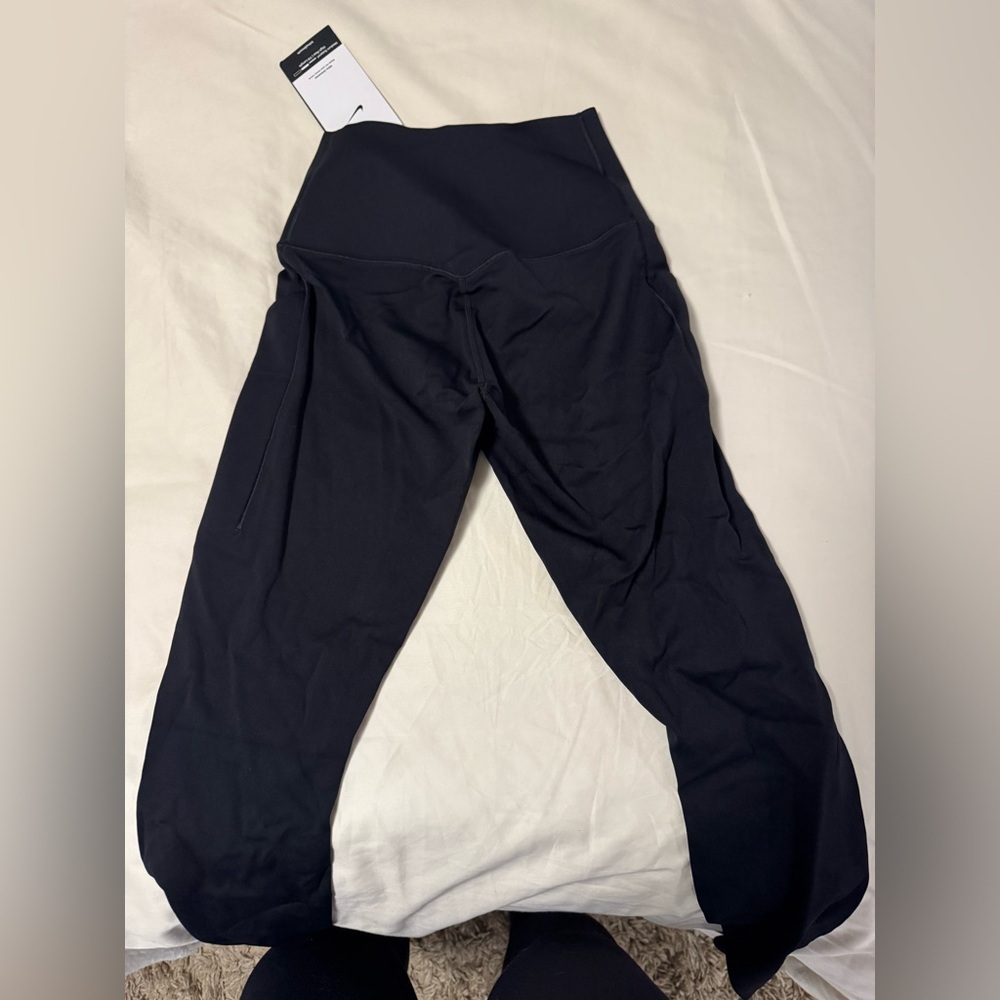 Nike Leggings - Picture 3 of 4